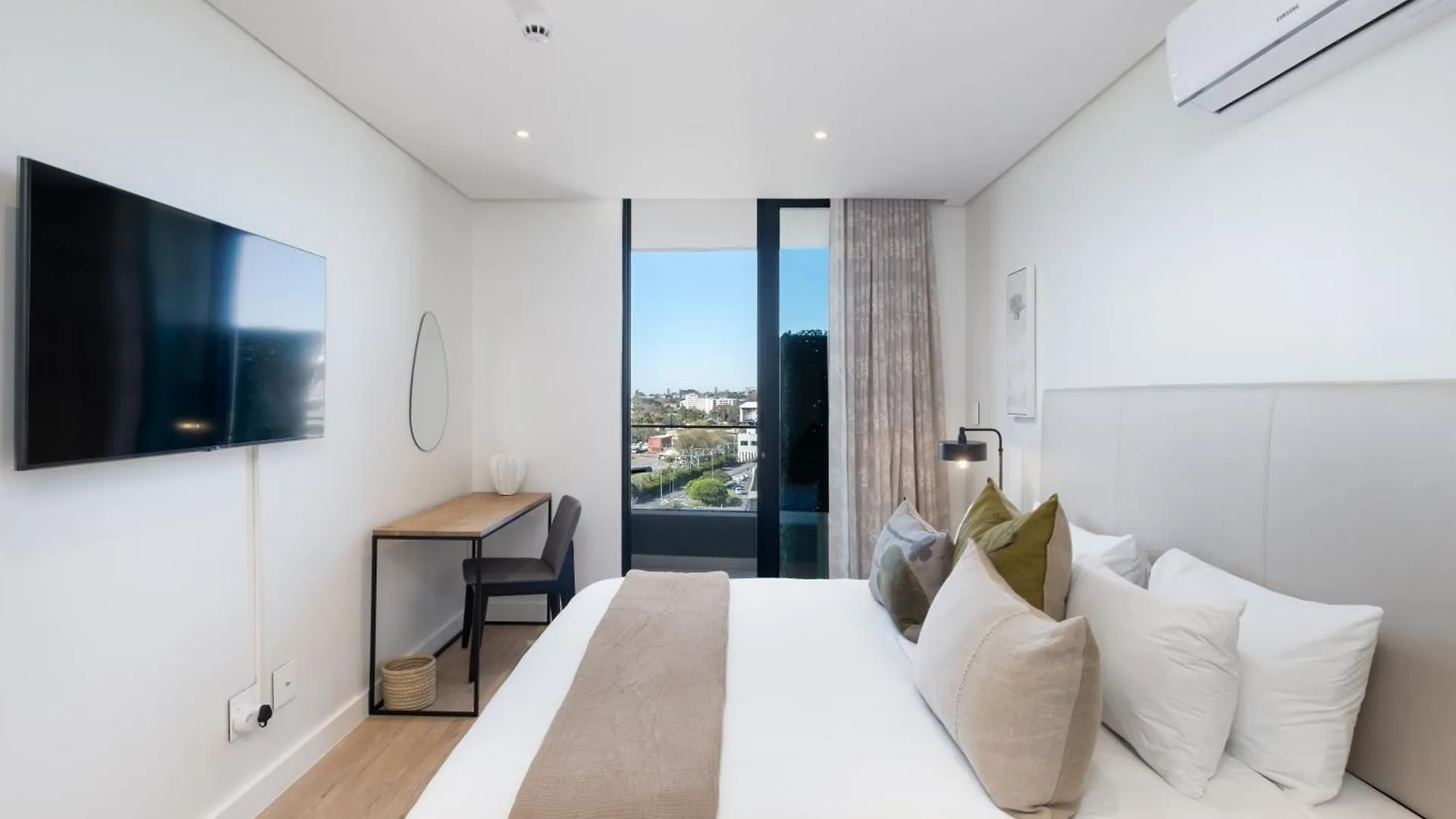 Newlands Peak Luxury Suite Cape Town