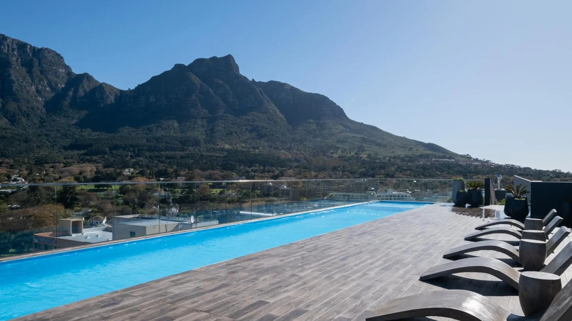 Newlands Peak Luxury Suite Cape Town